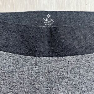 NUX High-Quality Gray Spandex Leggings - Great for Workouts - Classic Style